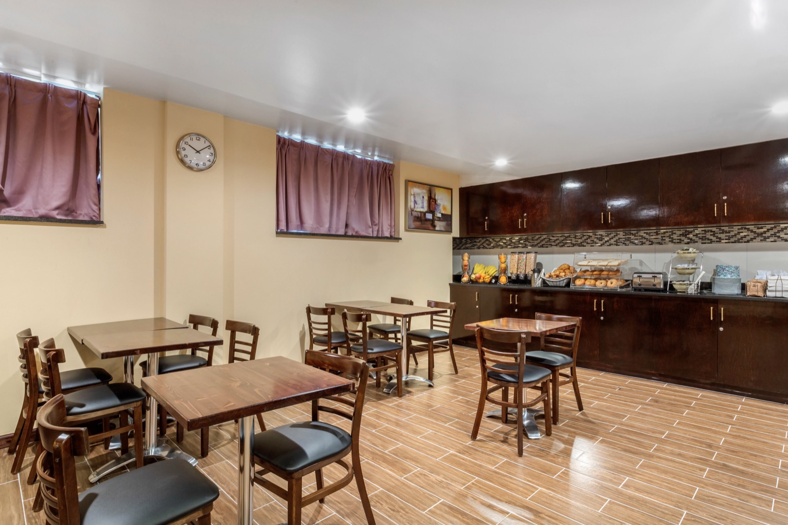 Breakfast room